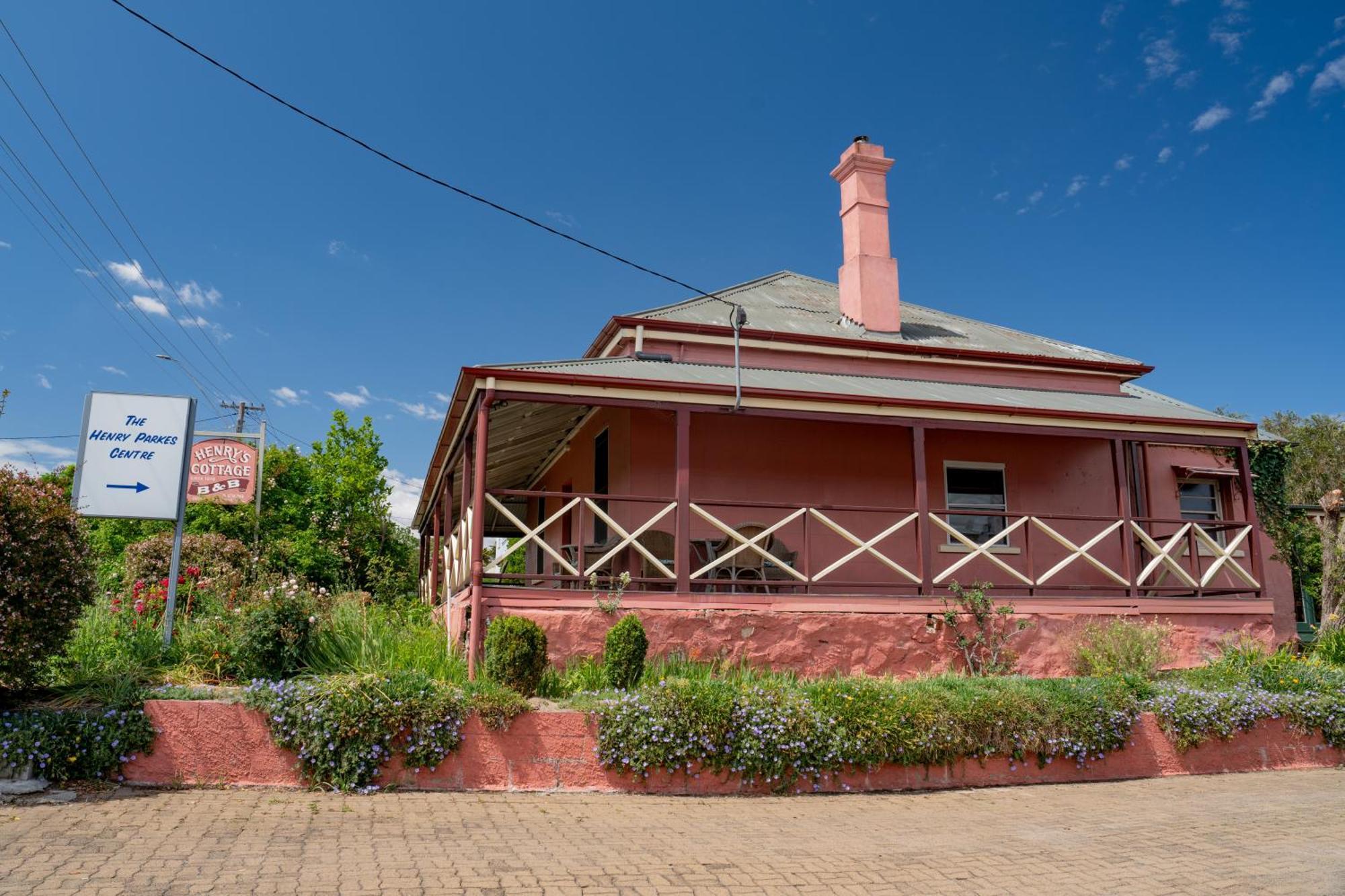 The Henry Parkes Tenterfield Buitenkant foto